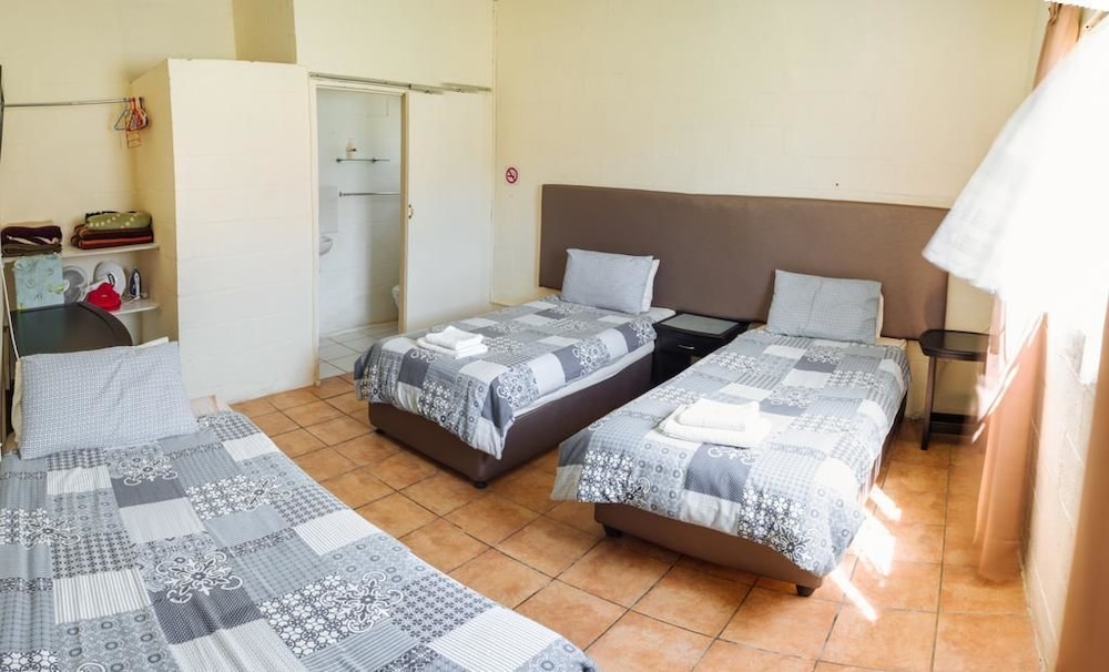 Kingfisher Hollow Exclusive Guest House