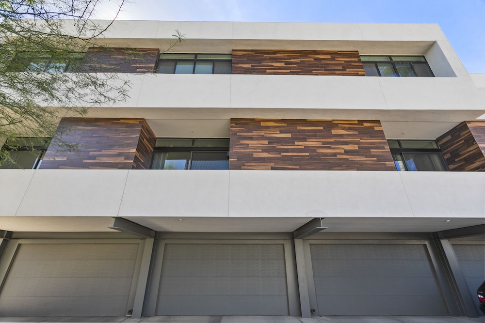 Monument Suite - Stroll to OT Scottsdale view 3