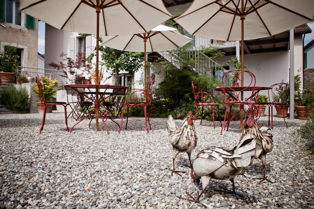 Le Coq Chantant B&B and Boutique Hotel