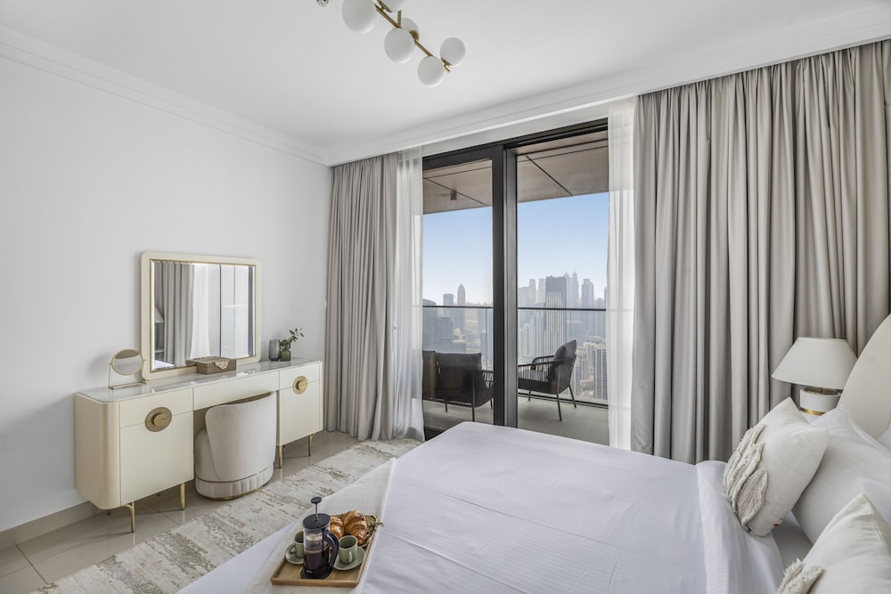 DXB - Boulevard Point - 5602 - DT