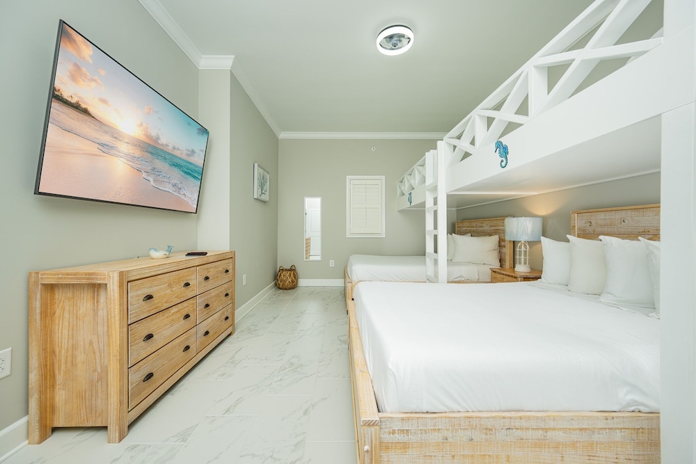 Phoenix Gulf Shores Ii 1902 3 Bedroom Condo