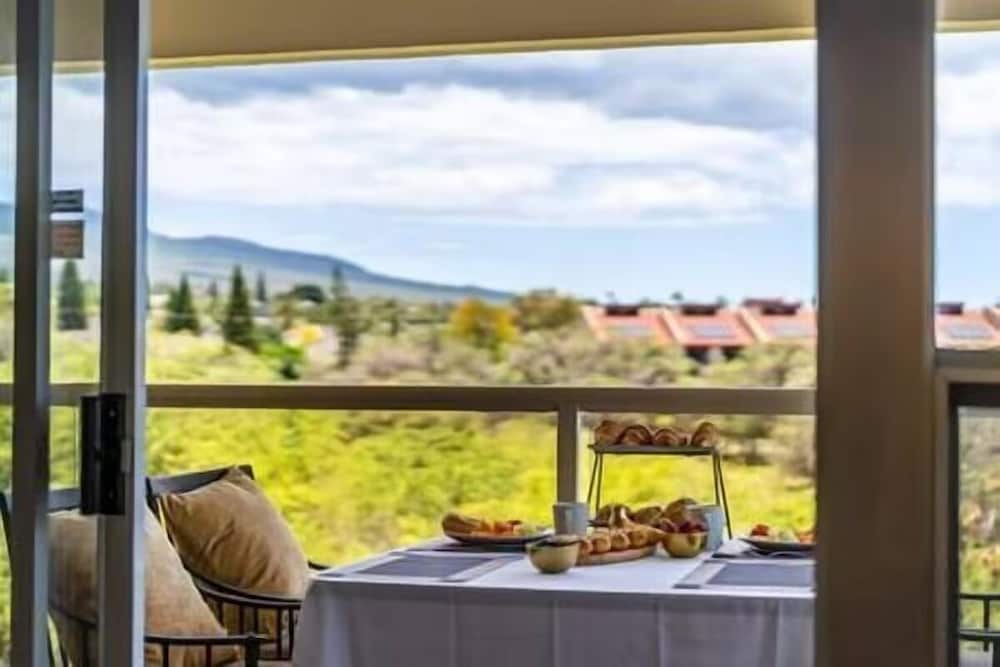Signature Residences at Maui Banyan