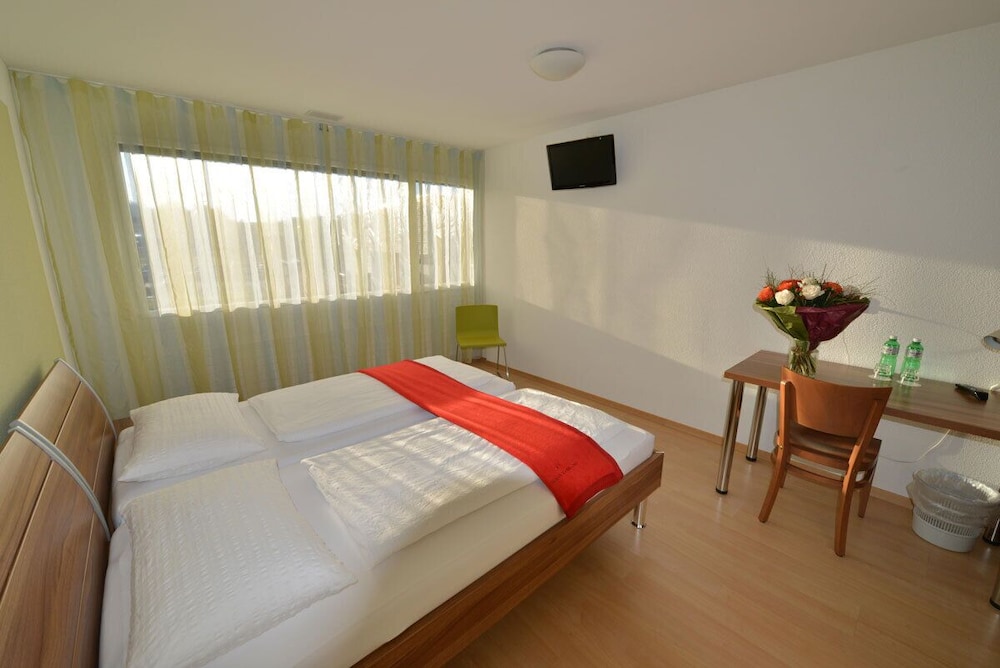 Motel zum Hirschen Wollerau