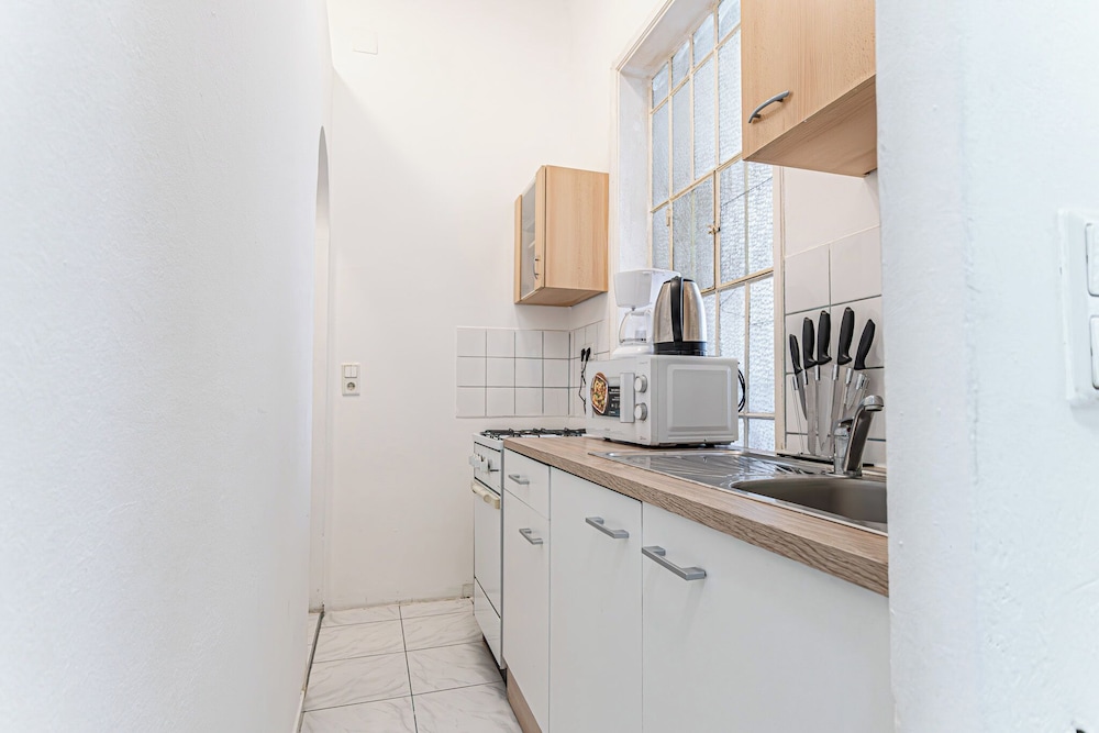 Charming 1BR Apt 15 Min to Vienna