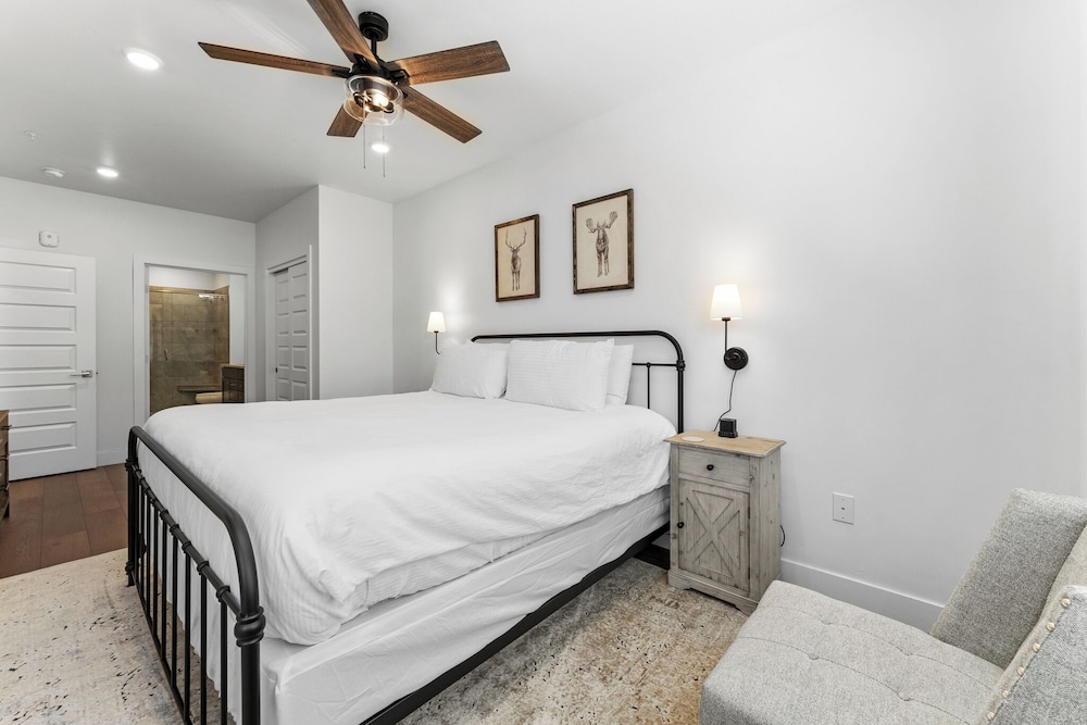 Clearwater Lofts #203, Building 2