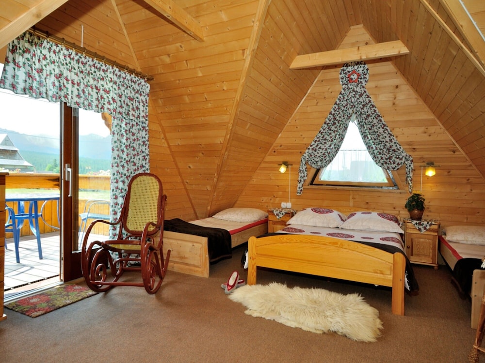 Cottage With a View of the Tatra Mountains