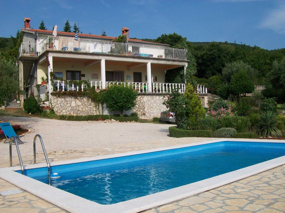 Apartment in Labin Near the Beach view 4