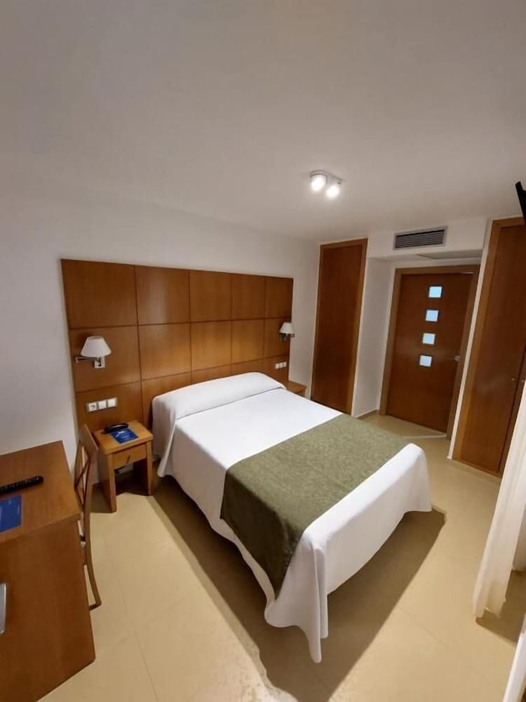 HOTEL TIO PEPE