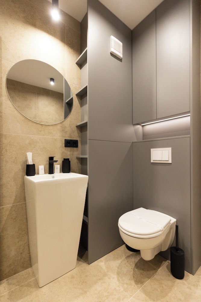 Royalton Suites
