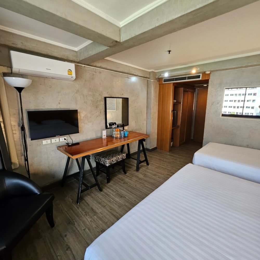 White Palace Bangkok 87
