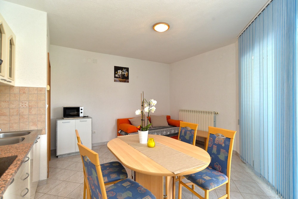 Apartment Mila 395