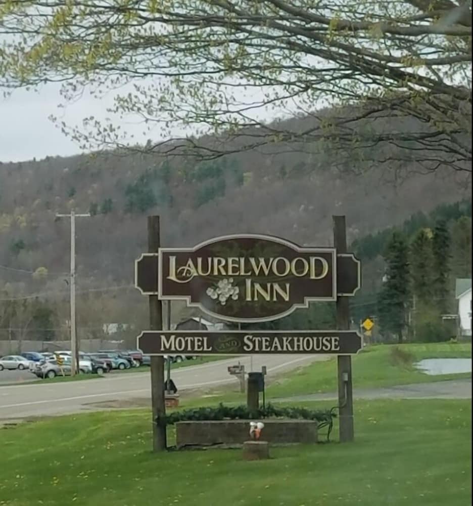 Laurelwood Inn and Steakhouse