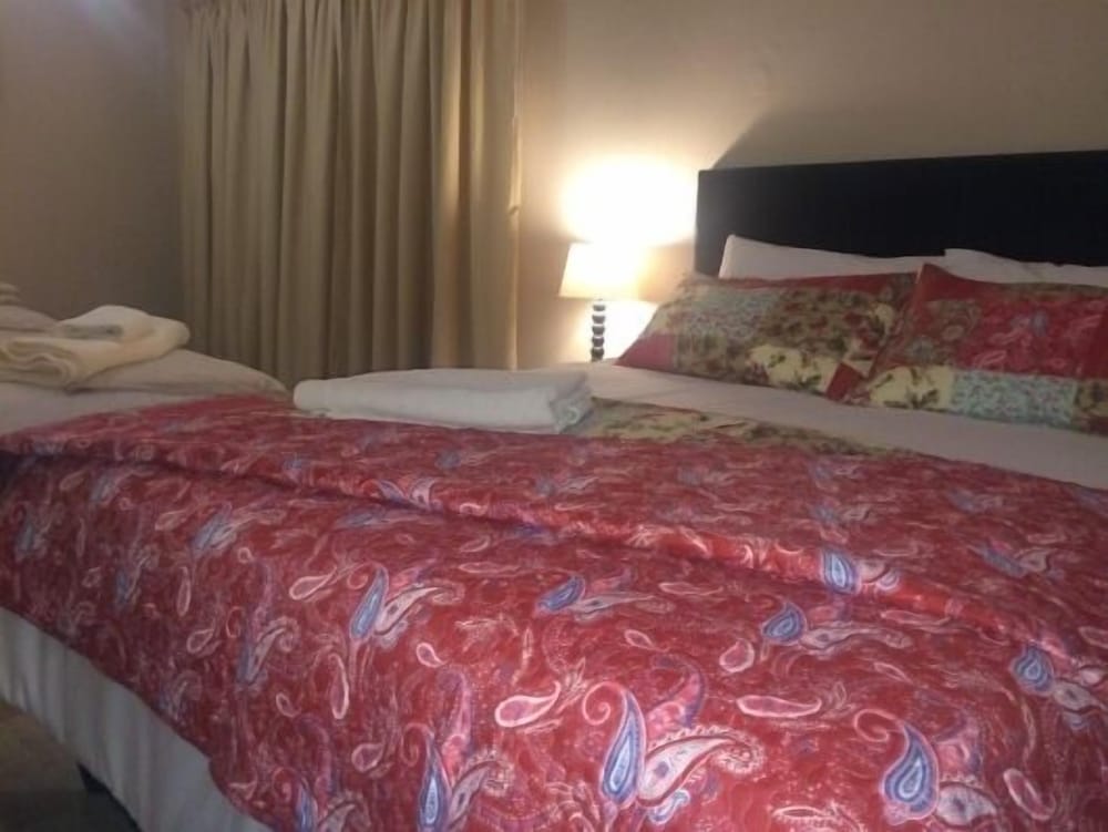 Cura Lodge