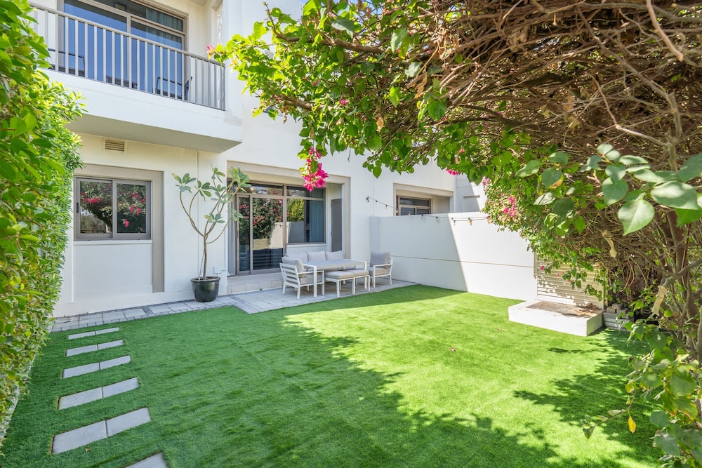 Elegant Villa Escape Perfect for Families
