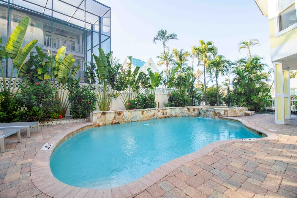 Coco Mango by Avantstay Chic and Private Captiva Escape