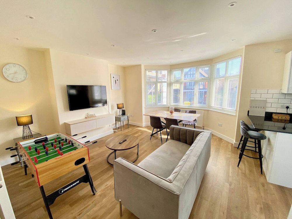 Stunning South Croydon Apartment - Relax in Style