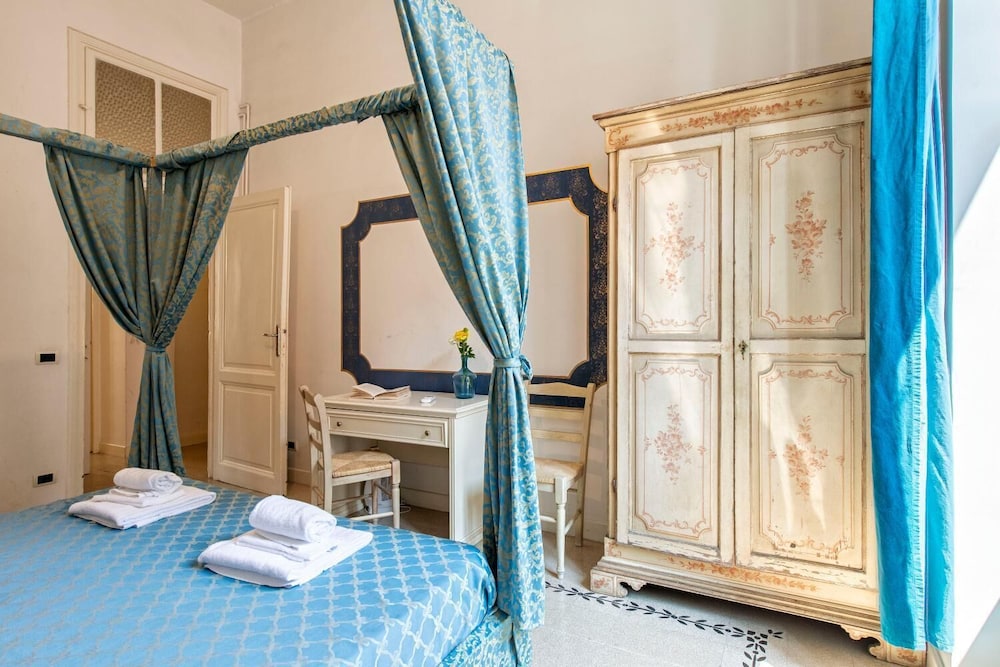 Merulana Suite Apartment