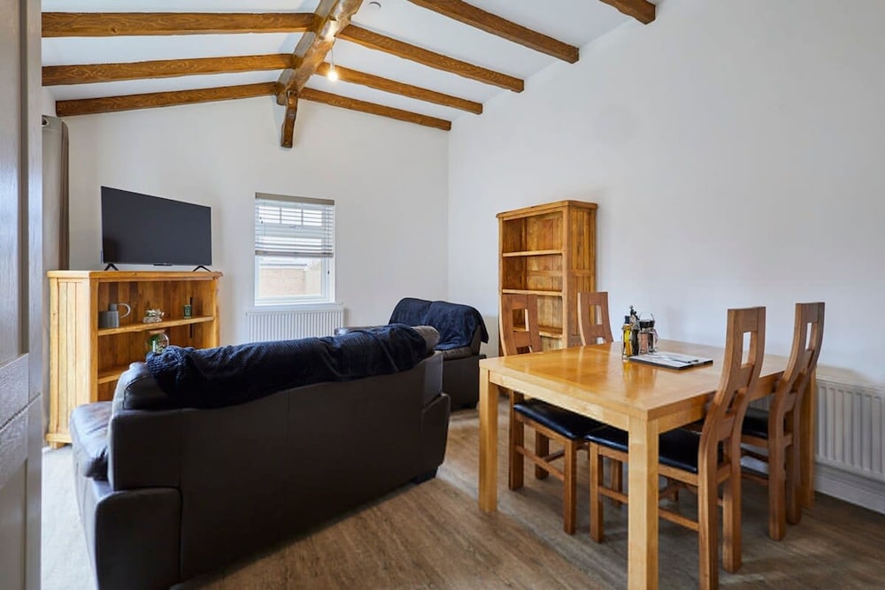 Host Stay Jubilee Close