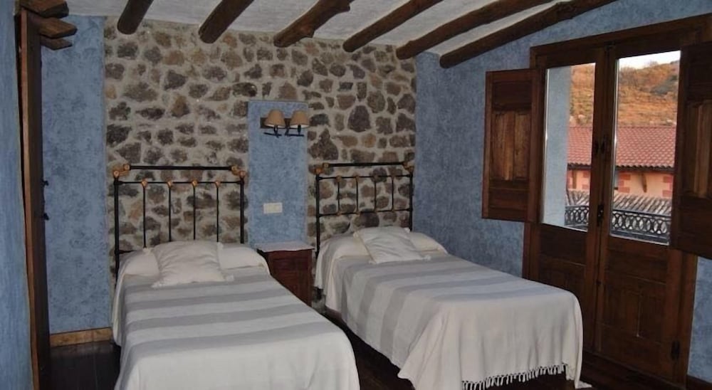 Casa Rural La Toza view 4