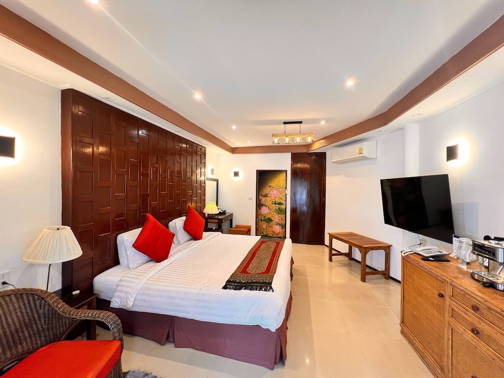 No8 Double Suite, Rainbow Arokaya Welnes