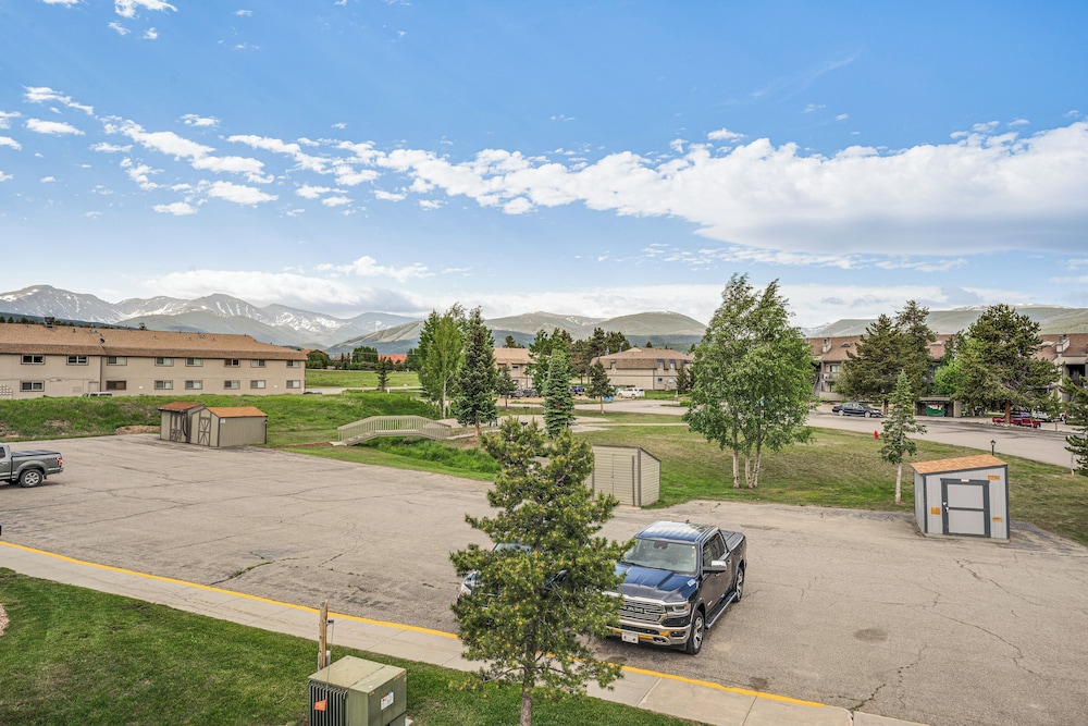 6 Mi to Winter Park Resort: Fraser Condo w/ Pool