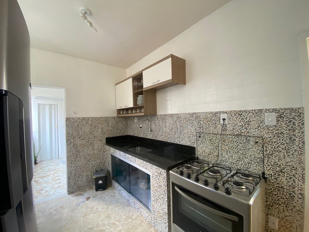 3-bedroom Apt and Ocean View Edi0302