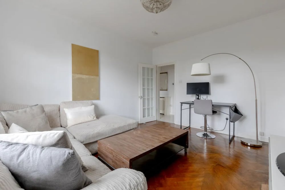 Bright & Central - 3BD Flat - Marylebone!