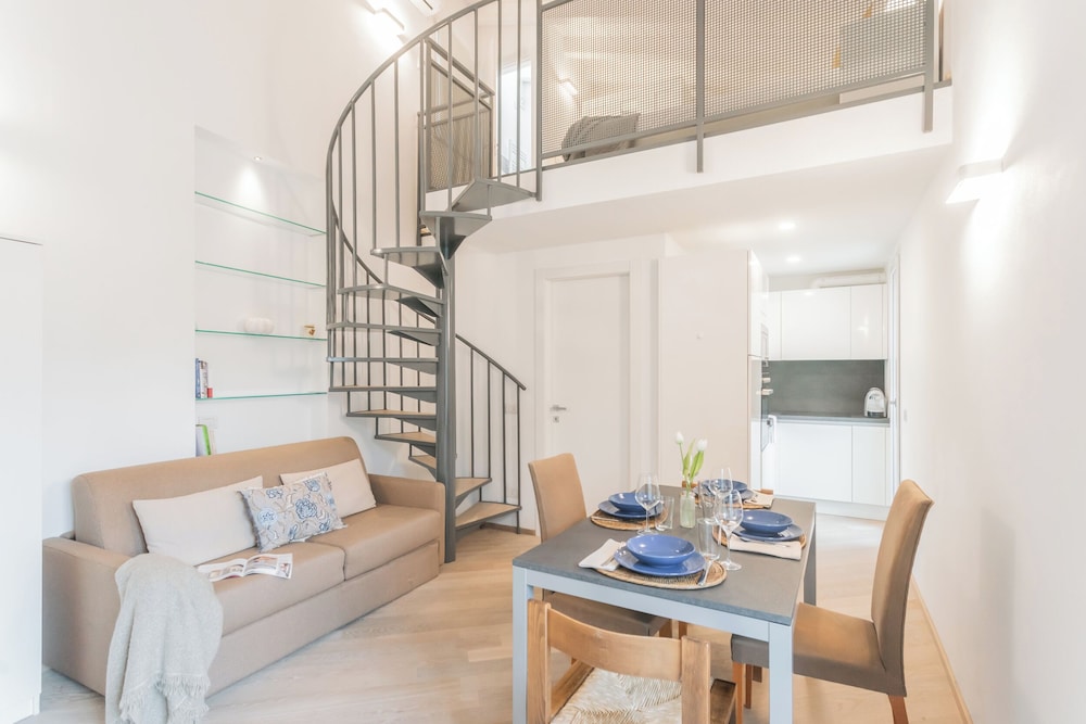 Borsieri Como Apartments with Parking by Rent all Como
