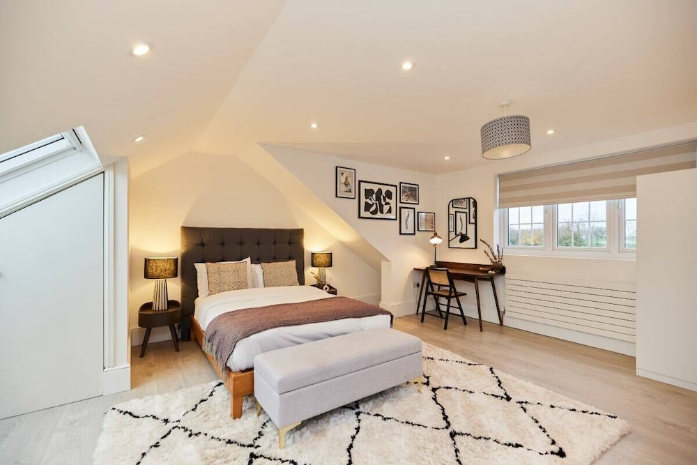 The Redbridge Sanctuary - Spacious 3bdr House With Garden