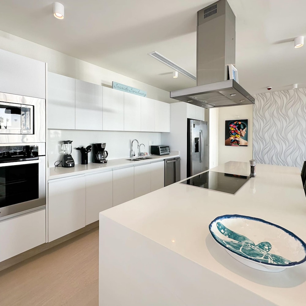 New 3BR Ground Floor Las Palomas Condo