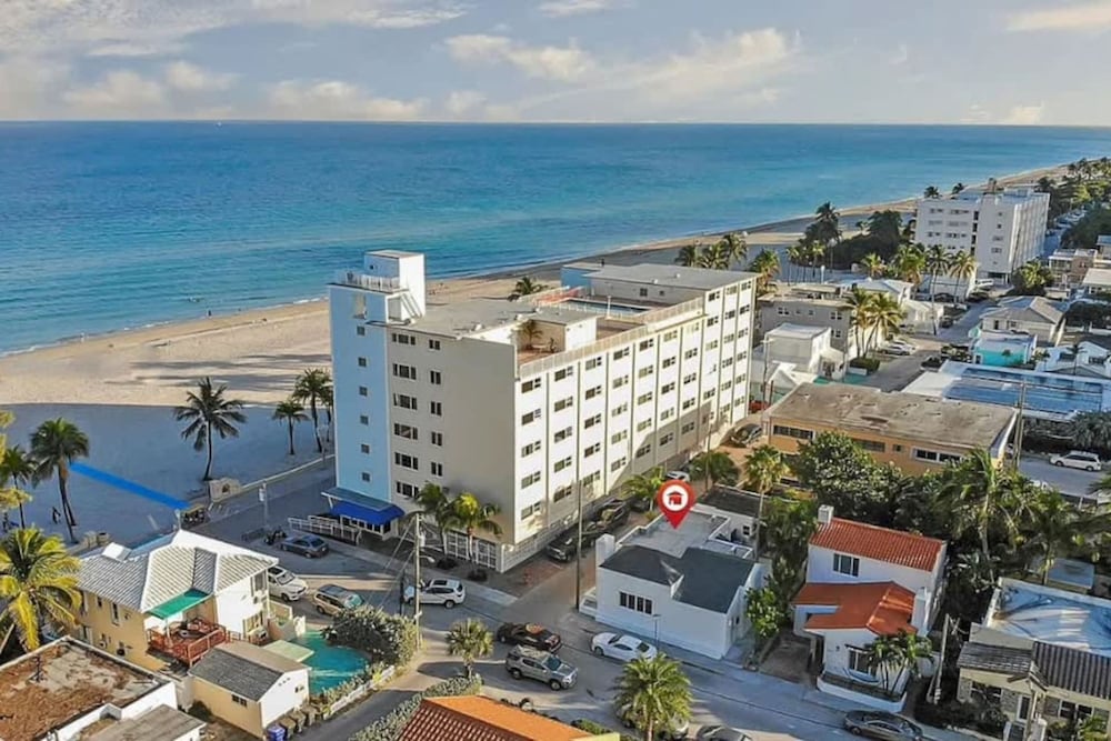 Casa Roselle Full 2 2