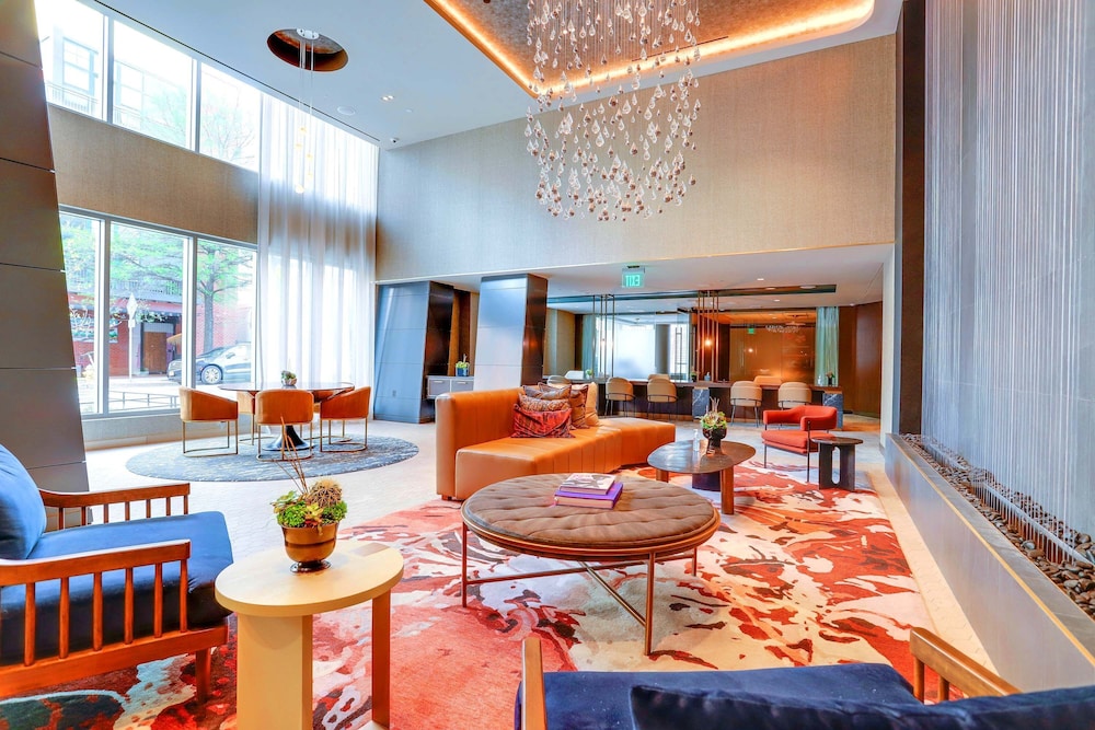 Prime Metro Proximity Condo at Clarendon