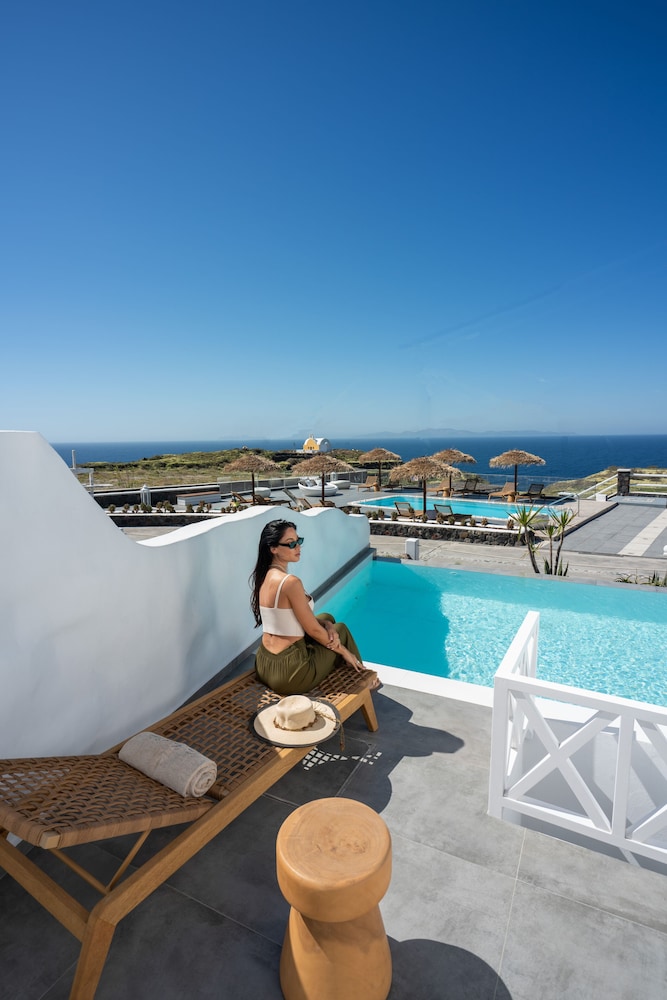 Oia Sunset Villas