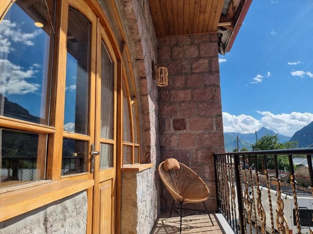 GRAF KAZBEGI