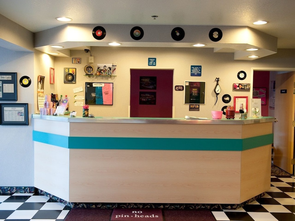 McAlester Vacations - Motel 6 McAlester, OK - South - Property Image 3