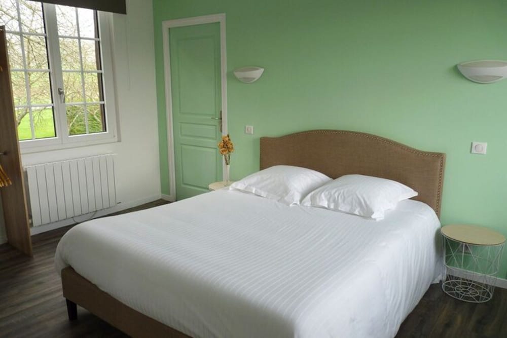 Townhouse Near Bay of Somme and Norman Beaches