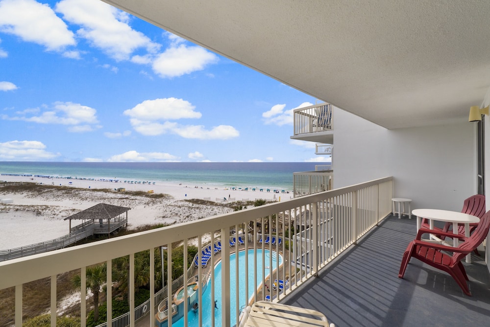Pelican Beach Resort by Panhandle Getaways