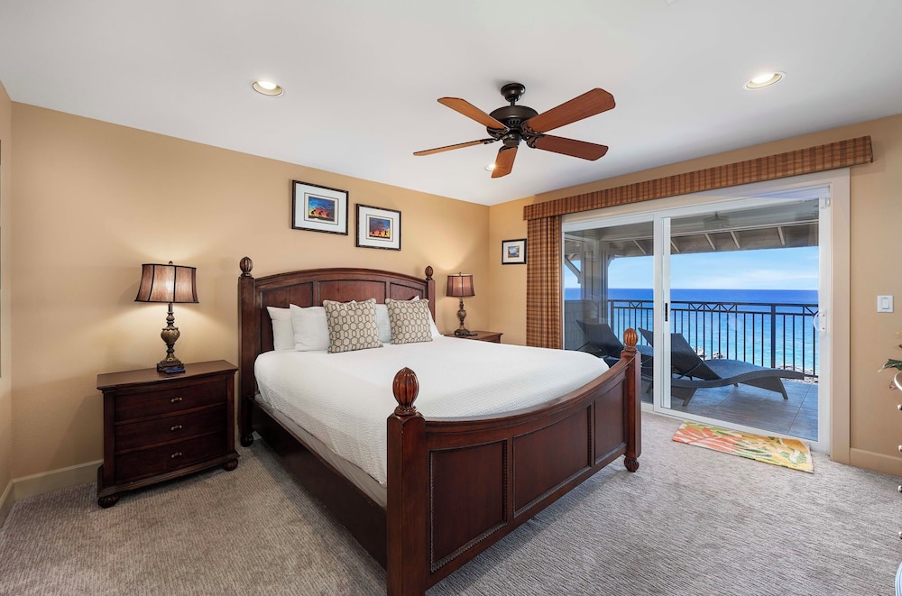 Direct Ocean Front - AC - Concierge Included - Ocean Viewing Lanai & Near Shops! -vrkcv