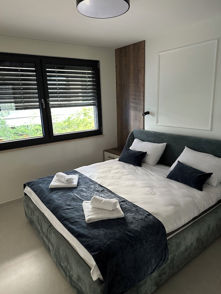 Zados Luxury Residence view 5