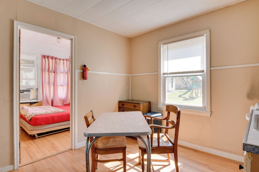 Kayaks & Canoes: Lake-view Retreat in Ellenville!