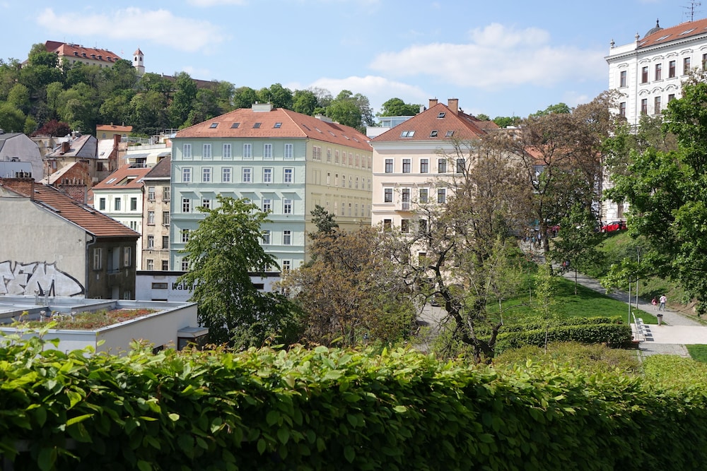 EEL Brno apartments