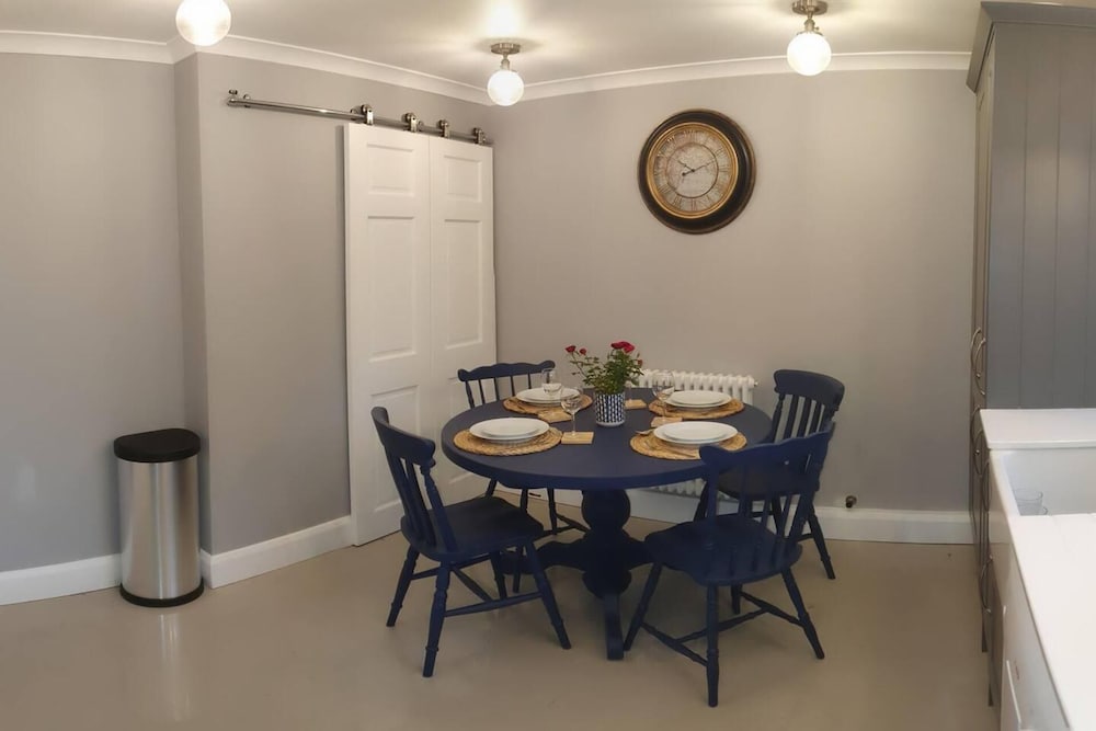 Spacious 2-bedroom Family Flat in Iver Heath, photo 13