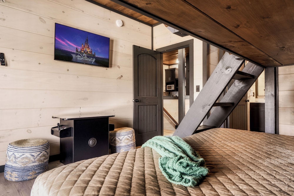 Pigeon Forge Large Cabins