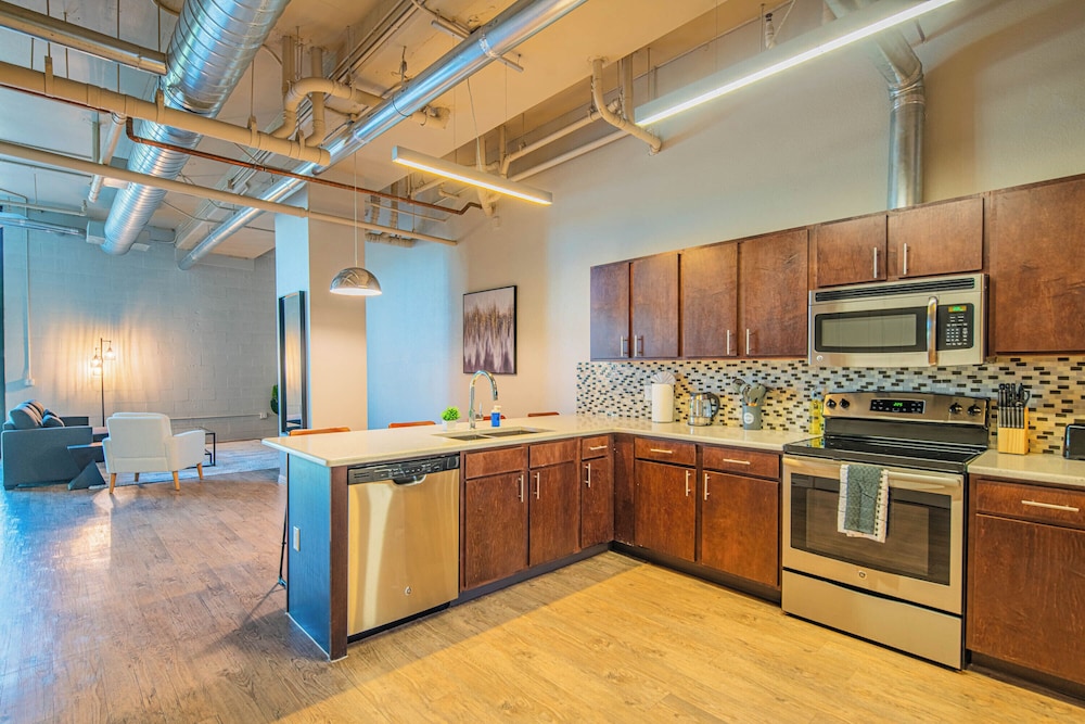 ROVE LIVING/KL - The Fredrick Tempe
