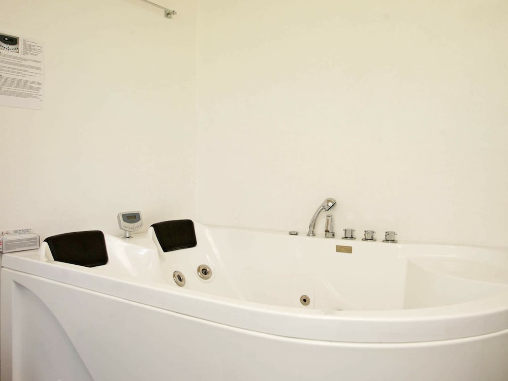 10 Person Holiday Home in Oksbol view 3