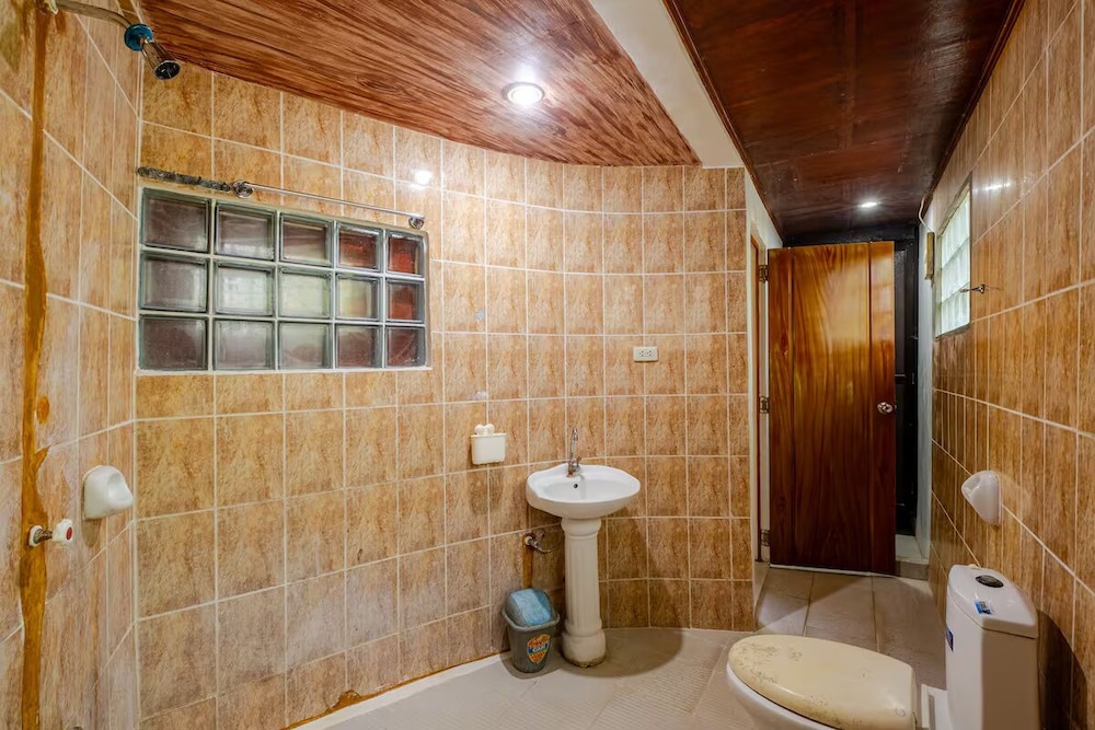 Junivsel's Beach House With Private Pool