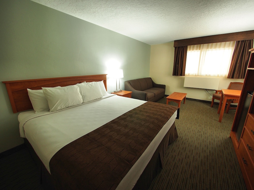 Cedar City Vacations - Stratford Court Hotel - Property Image 1