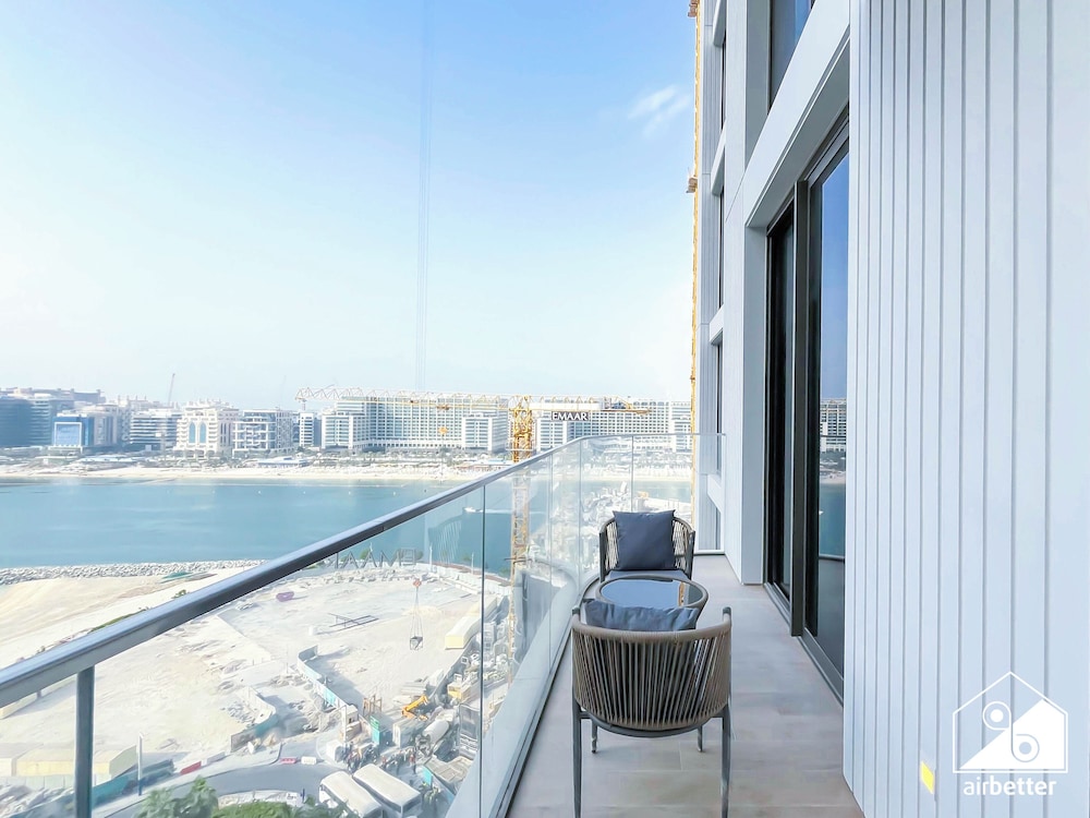 Luxury Beachfront Stay Palm Jumeirah