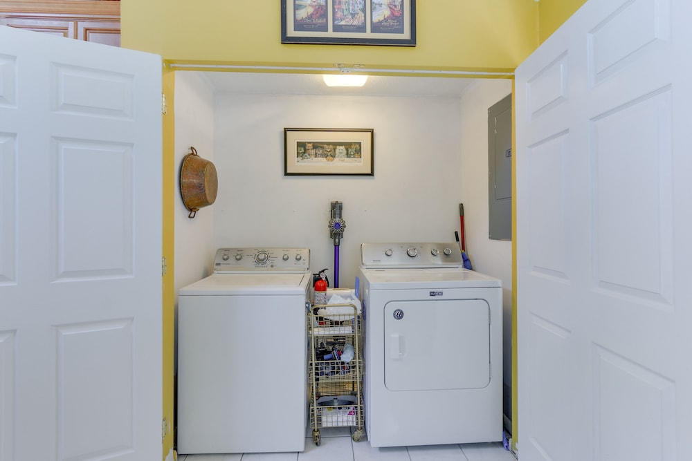 2 Mi to Beach: Hilton Head Home w/ Furnished Deck view 4