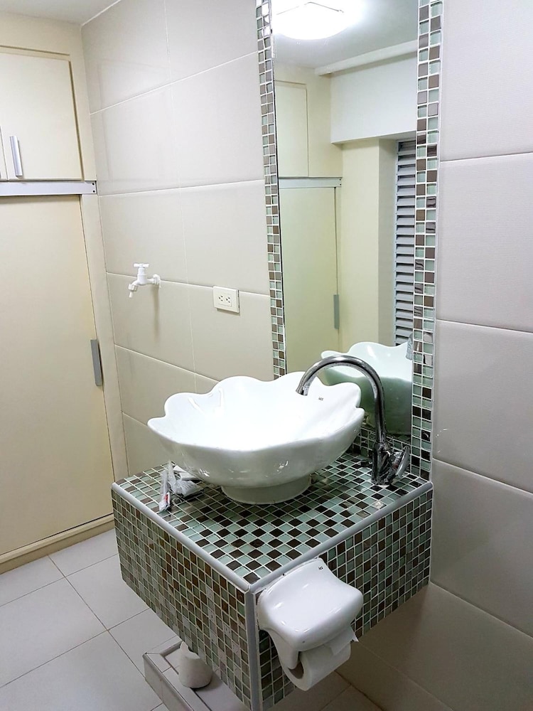 Cebu Vacations - Escario Central Hotel - Property Image 19